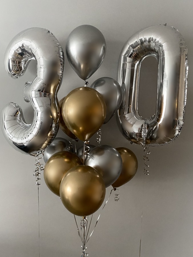 Balon foliowy cyfra 3 i 0 z helem, kolor srebrny