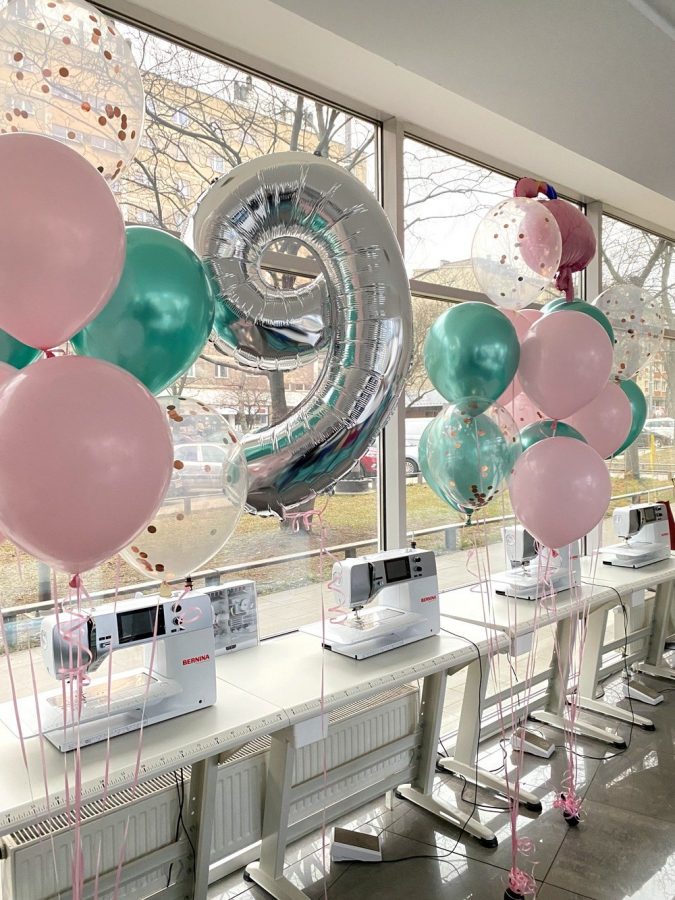 Duża cyfra i trzy bukiety balonowe