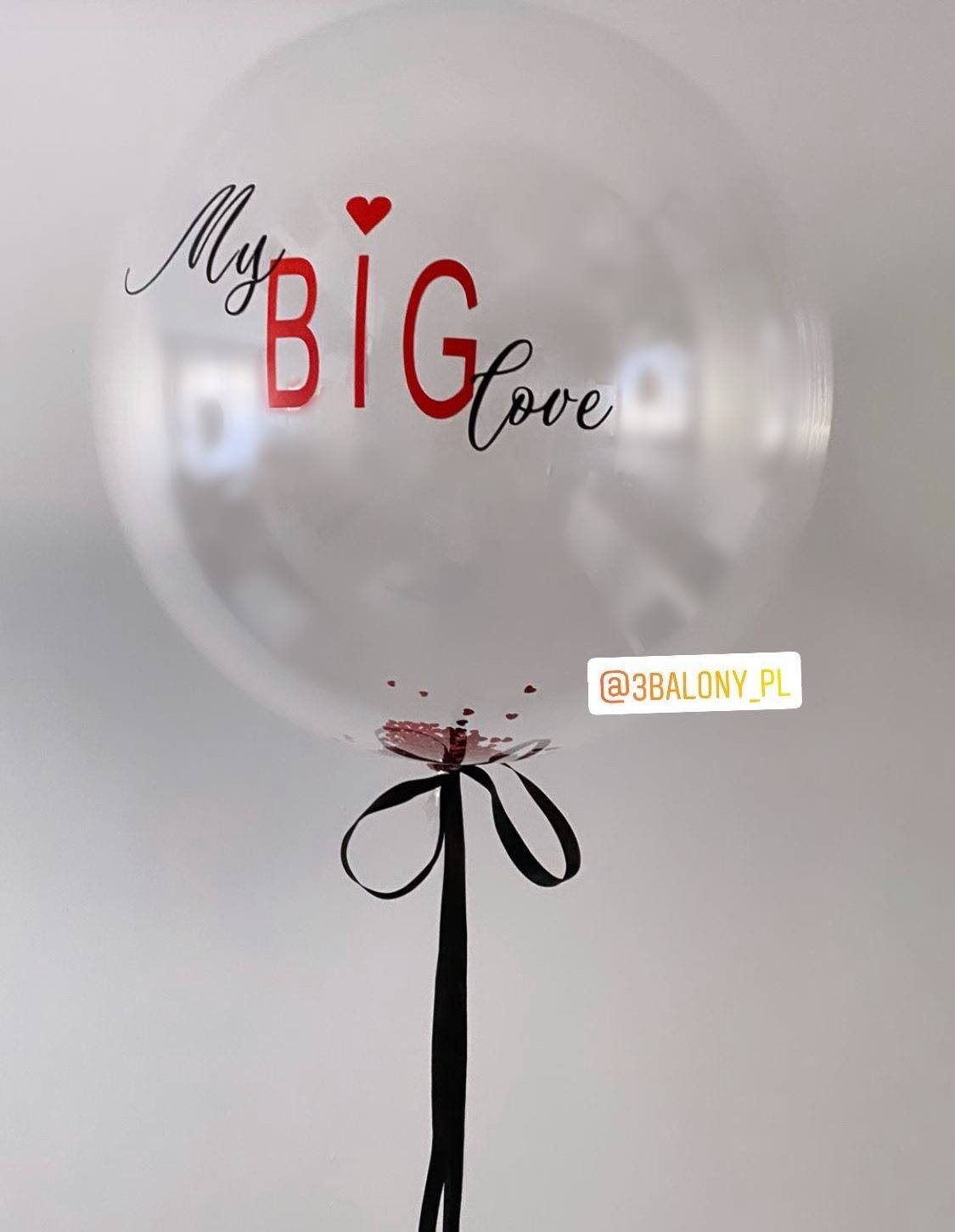 Balon z napisem „My Big love” z helem