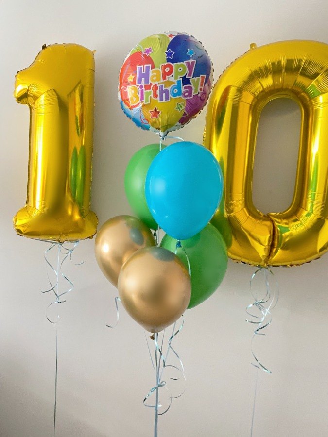 Zestaw urodzinowy w kolorze zielonym i niebieskim