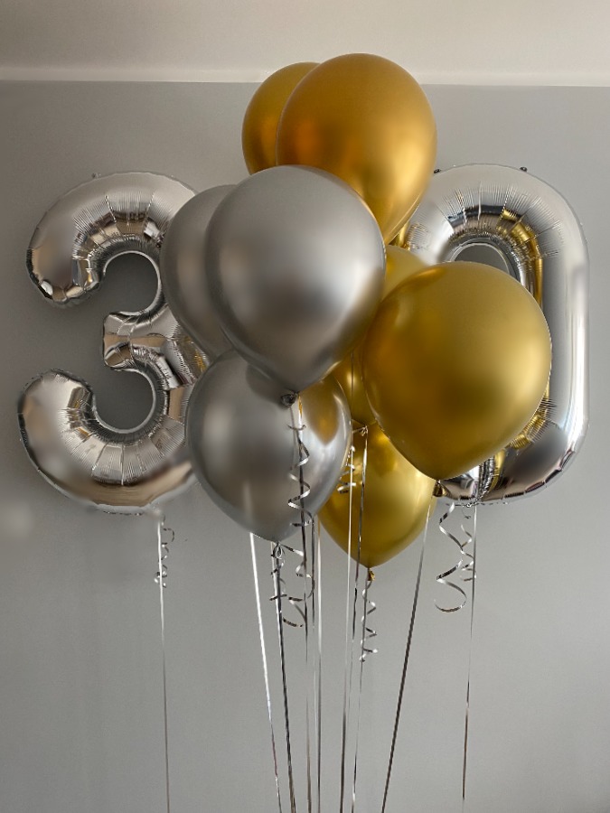 Zestaw na 30 urodziny z cyfrą 3 i 0