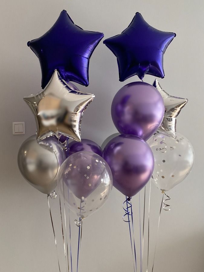 Cztery gwiazdki z balonami lateksowymi
