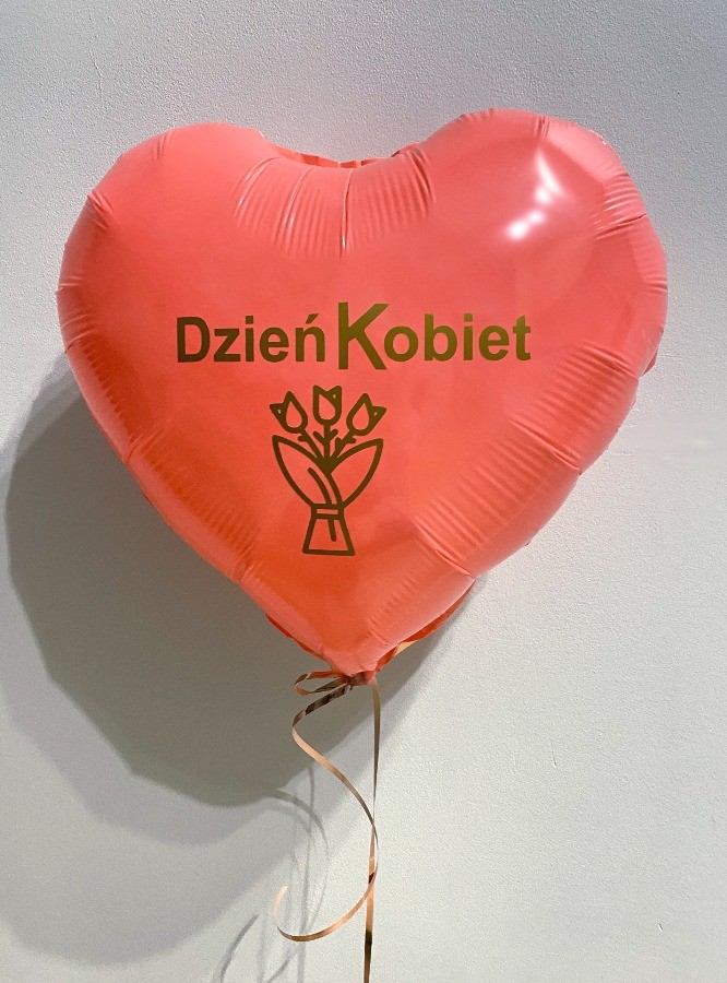Balon serce w kolorze jasnego koralu
