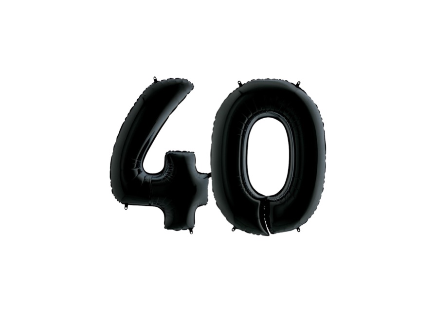 Czarne cyfry 4 i 0 z helem