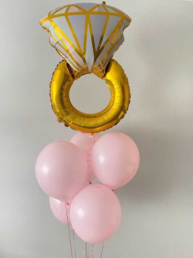 Balon foliowy pierścionek w bukiecie