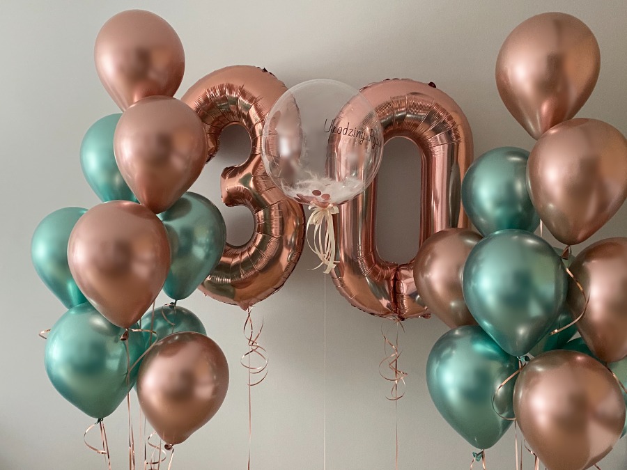 Duży zestaw urodzinowy z helem na 30
