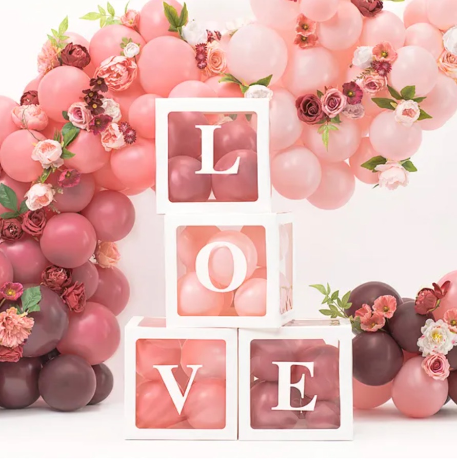 4 pudełka na balony LOVE puste