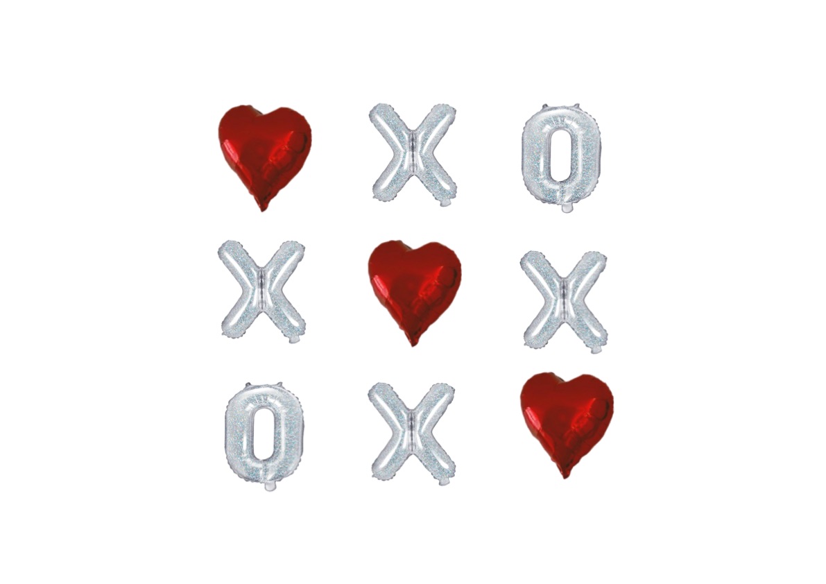 Walentynkowa balonowa ścianka z małych balonów