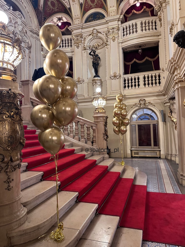 Złote Bukiety Balonowe 2×11 – Luksusowa Dekoracja z Efektem WOW