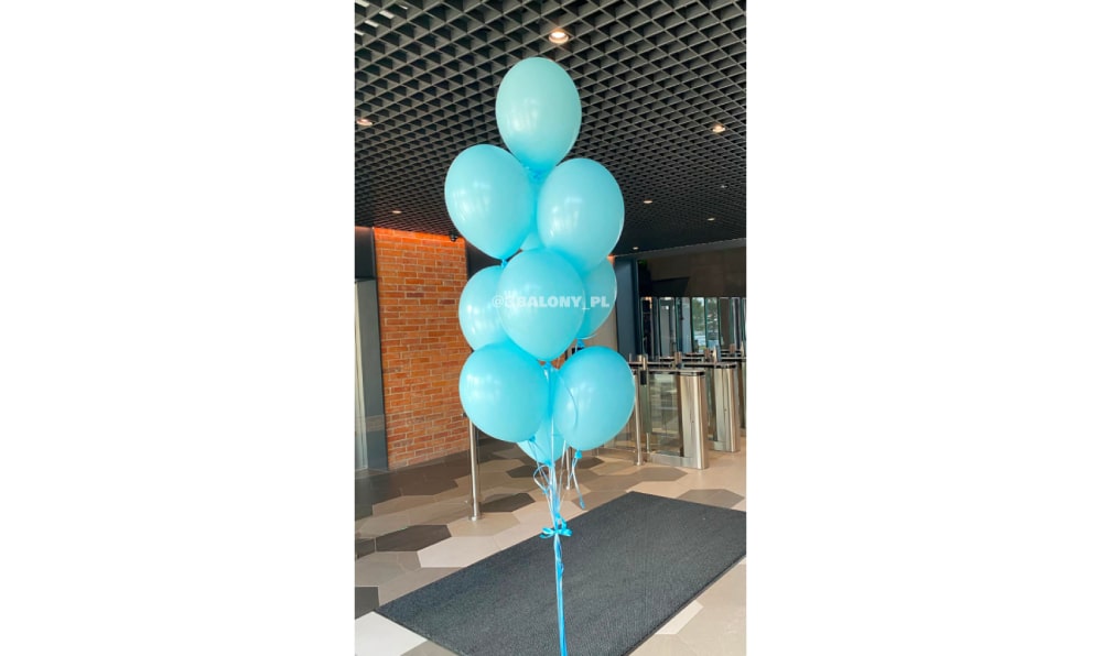 10 balonów pastel blue w bukiecie z helem