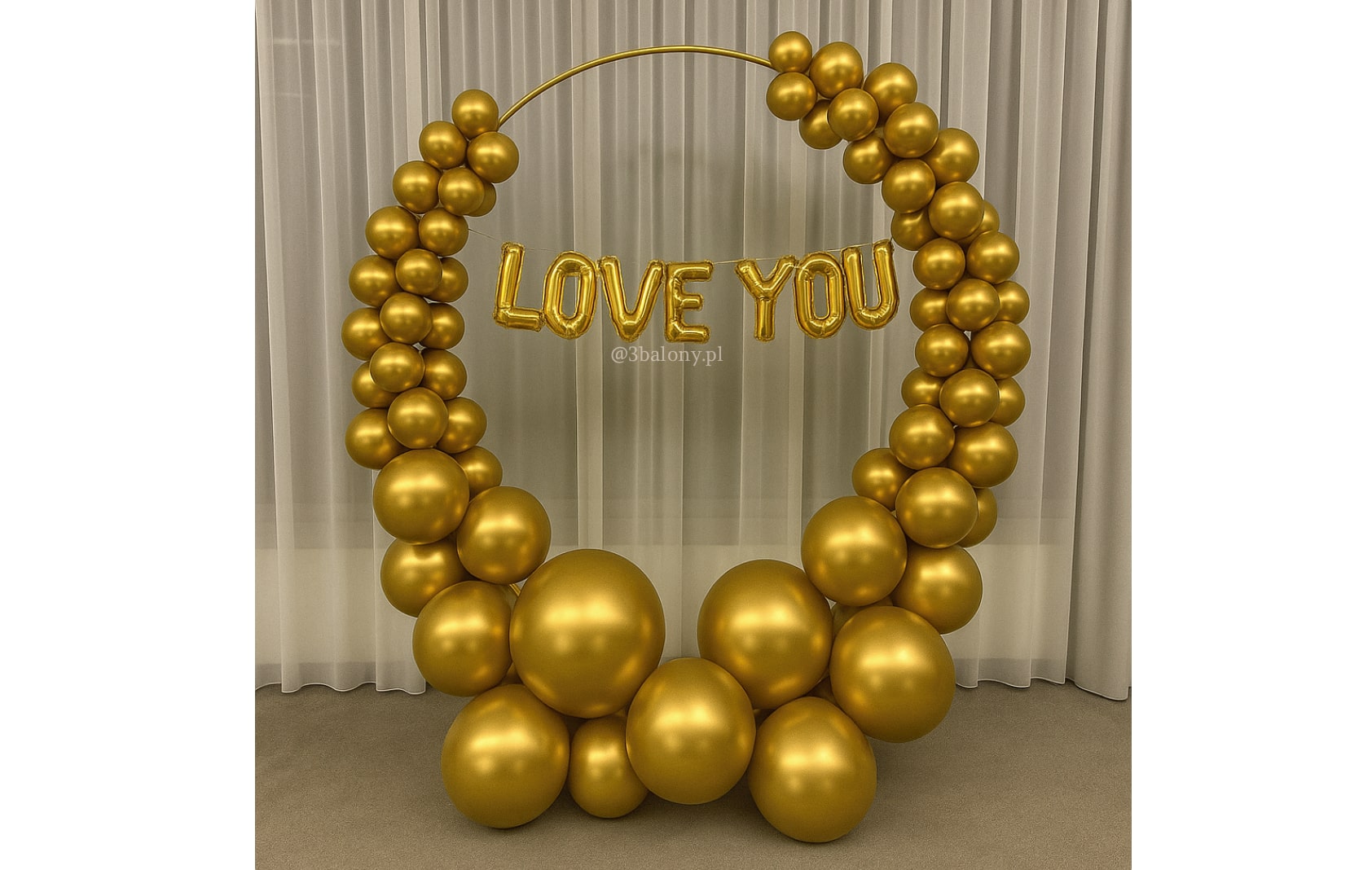 Łuk balonowy z napisem LOVE YOU